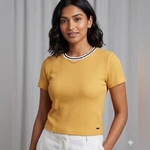 Hollister Women’s X Small Yellow Waffle Knit Baby Tee Short Sleeve Shirt Top XS